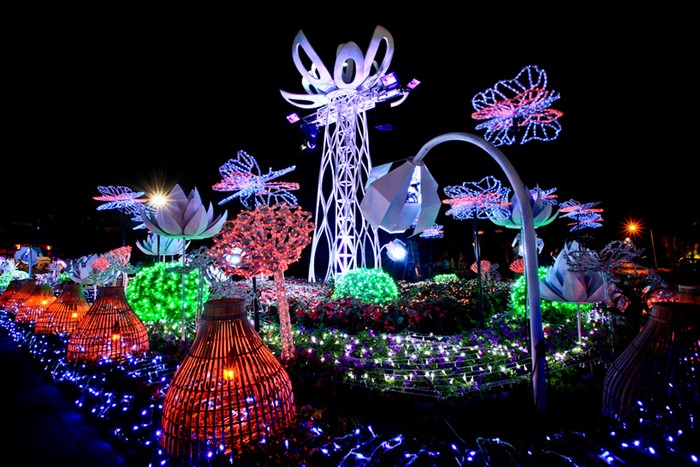 Imagination Light Garden – интерактивный сад огней на выставке в Бангкоке