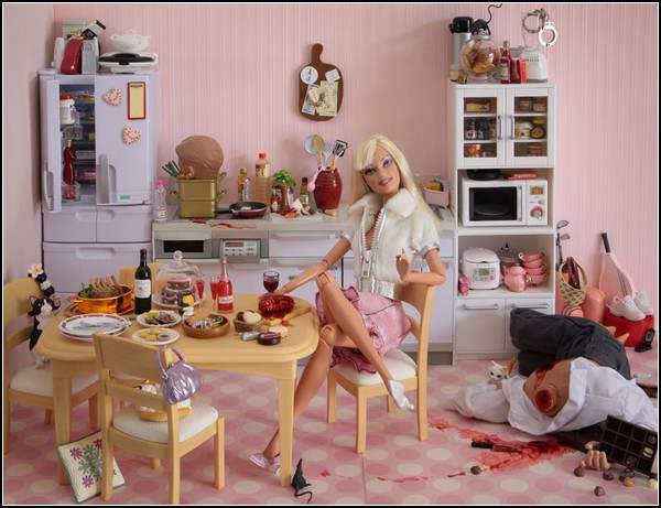 Кровожадная кукла Barbie от Мэриэл Клейтон (Mariel Clayton)