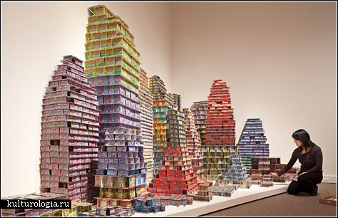 Невероятные инсталляции из предметов быта. Творчество художницы Jean Shin