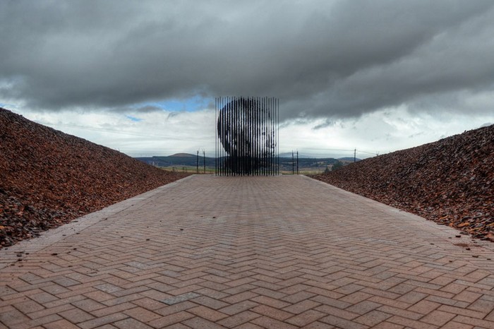 Монумент Нельсона Манделы от Марко Чианфанелли (Marco Cianfanelli)