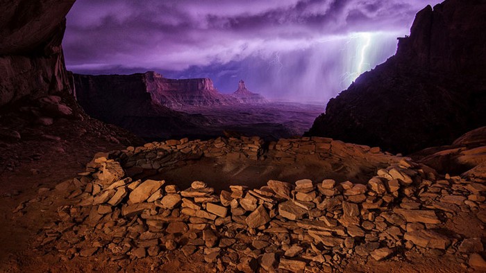 Фотография Thunderstorm at False Kiva от Макса Сейдала (Max Seigal). Конкурс 2013 Traveler Photo Contest от National Geographic