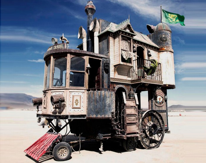 Neverwas Haul — дом на колесах в викторианском стиле