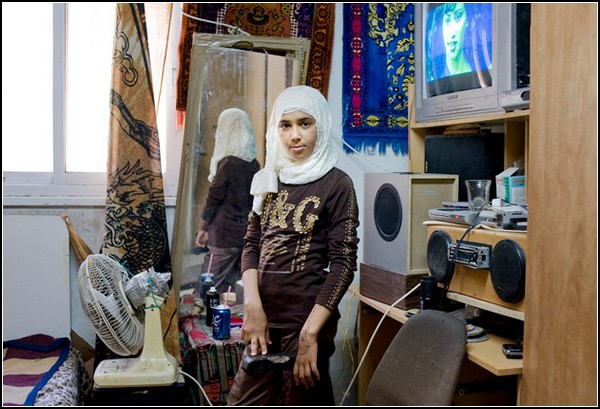 Девушки и их комнаты в международном проекте от Рании Матар (Rania Matar)