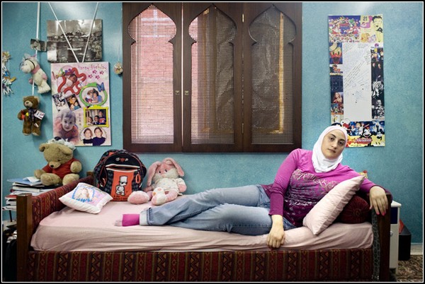 Девушки и их комнаты в международном проекте от Рании Матар (Rania Matar)
