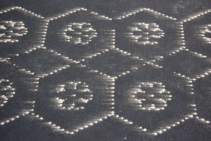 Sand Carpets - песчаные узоры на настоящих коврах
