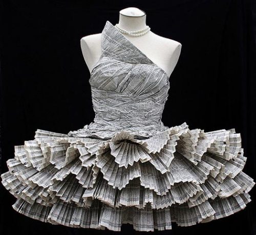 Бумажное платье