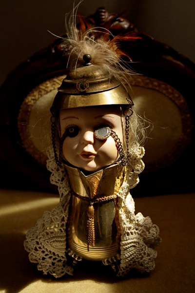 Кукла в Викторианском стиле