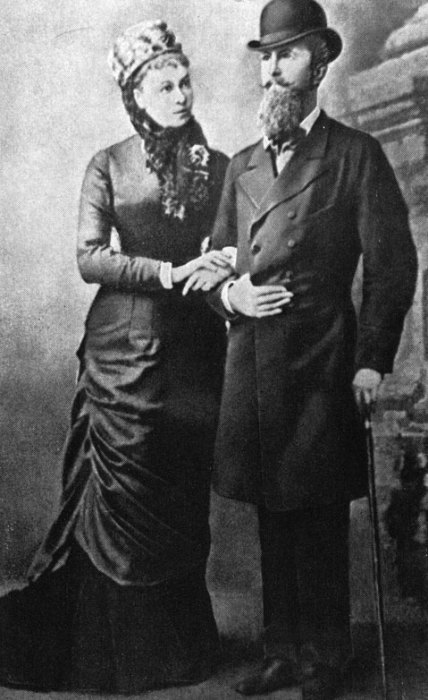 Наталья Александровна Меренберг с мужем принцем Николаем Вильгельмом Нассауским. Фотография 1880-х гг.