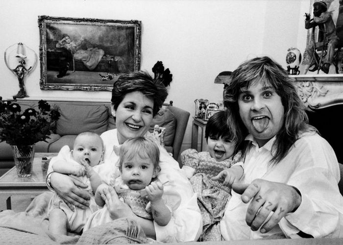 Оззи и Шерон с дочерьми Эми и Келли и сыном Джеком,1986 год. / Фото: meta.ua