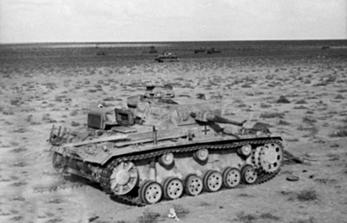 Поврежденные немецкие танки в Северной Африке./фото: warhistoryonline.com