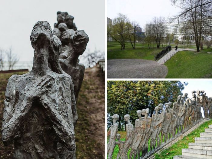Мемориал «Яма» расположен на улице Мельникайте в Минске и посвящён жертвам Холокоста. Здесь 2 марта 1942 года нацистами было расстреляно около 5 000 узников минского гетто.