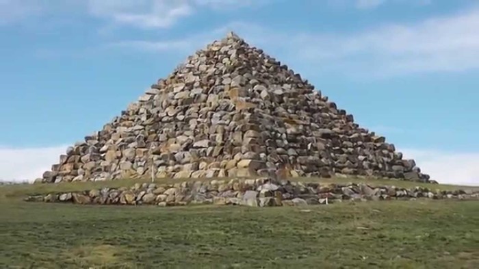 Пирамиды существуют в Австралии.