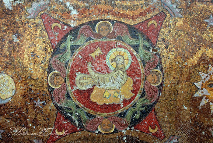 Усадьба Талашкино, фрагмент мозаики церкви св. Духа.