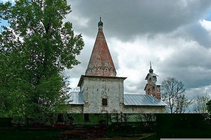 Никольская церковь в Лыткарино (усадьба Петровское).