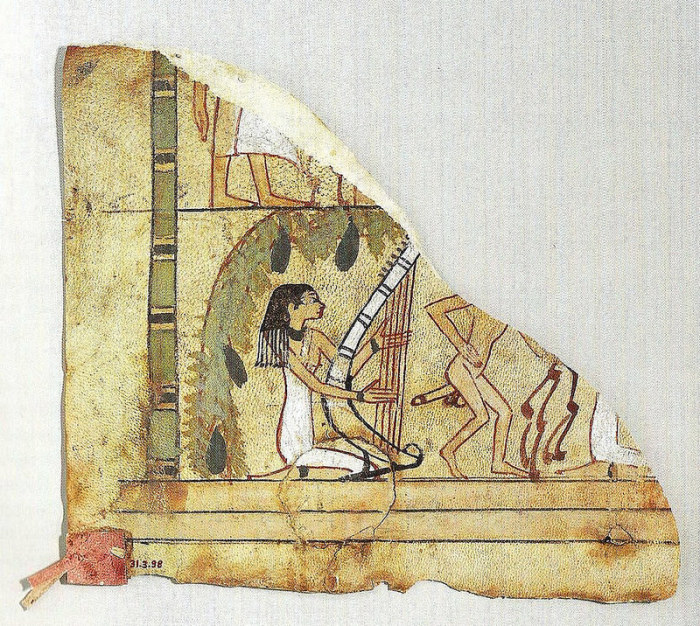 Кусок кожаного покрова из Дейр эль-Бахри. 15 в. до н.э. Нью-Йорк, Музей Метрополитен.