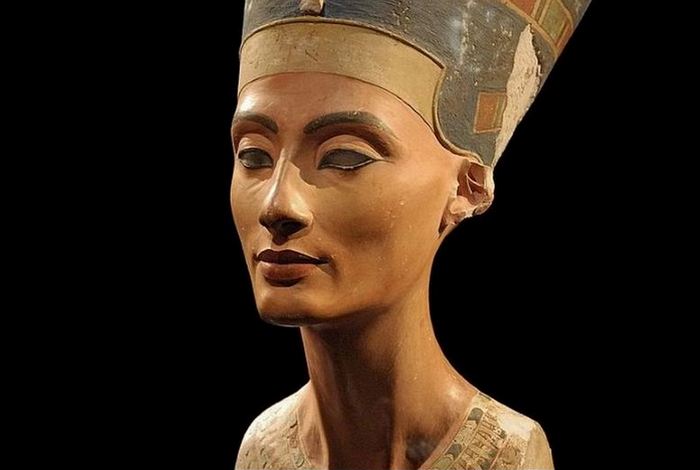Не факт: мумия Нефертити.