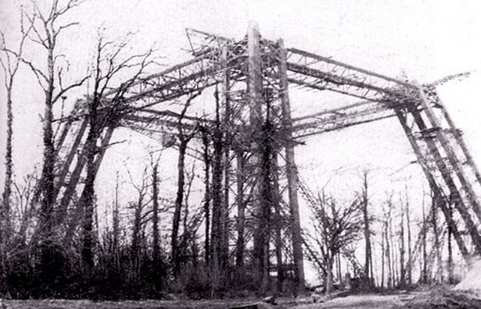 В итоге конструкцию снесли в 1907 году.