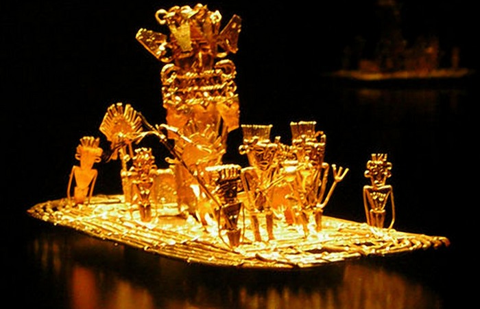 Золотая скульптура из сплава золота (более 80%), серебра и меди.