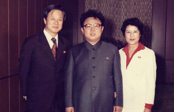 Син Сан Ок, Ким Чен Ир и Чой Юн Хи. 1963 год.