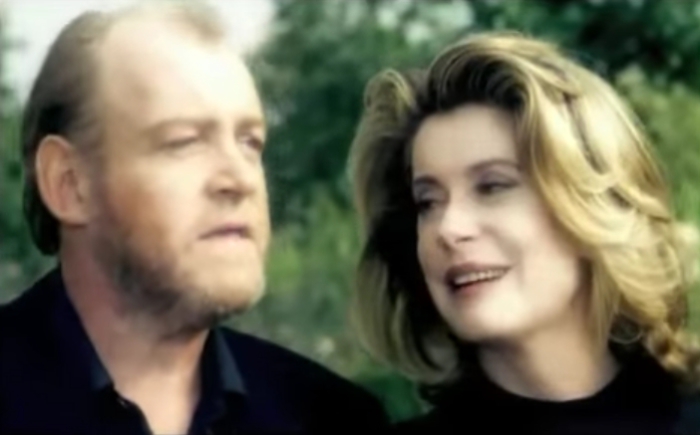 Джо Кокер и Катрин Денев в романтическом видеоклипе.