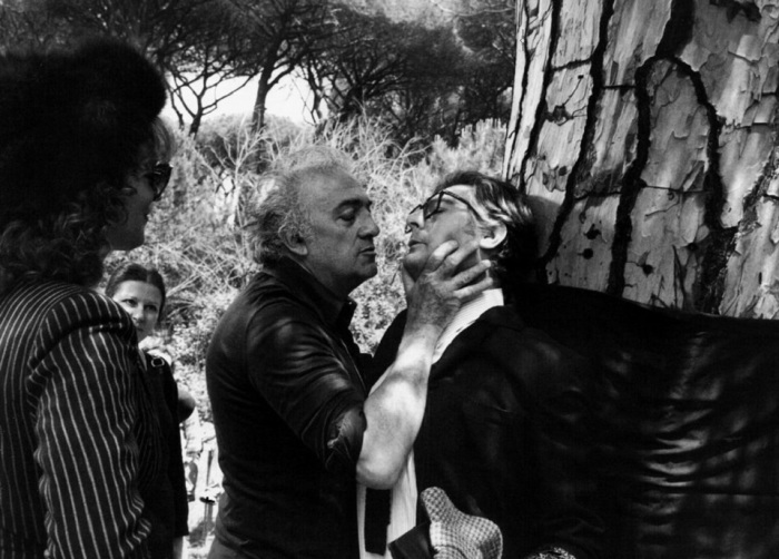 Федерико Феллини и Марчелло Мастроянни во время съемок фильма «Восемь с половиной»