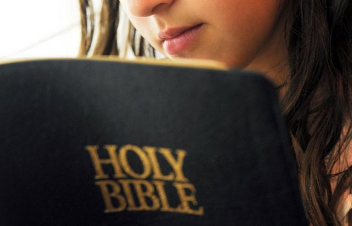 Для мормонов Библия — это «слово Божие»./фото: listverse.com