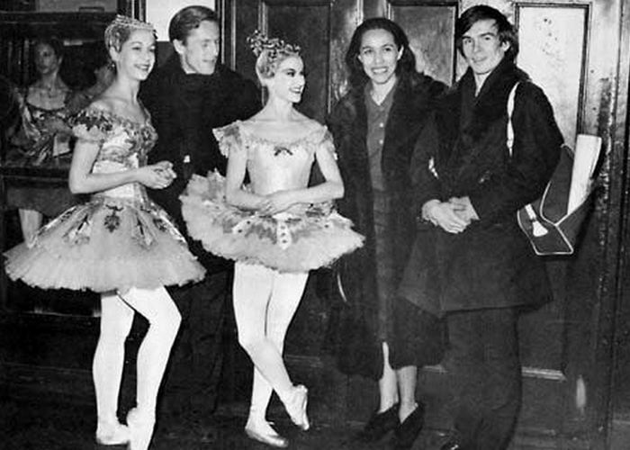 Нуреев, Бруно, Мария Толчифф и балерины труппы. / Фото: subscribe.ru
