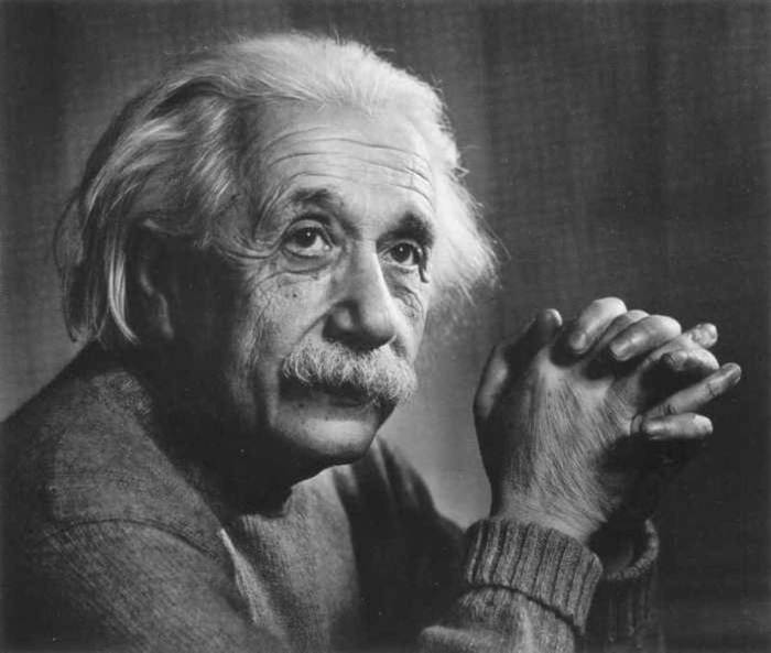Альберт Эйнштейн о Достоевском «Достоевский дает мне больше, чем любой научный мыслитель, больше, чем Гаусс!»