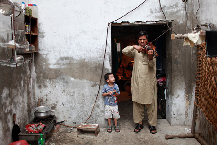 Музыкант в Лахоре.
