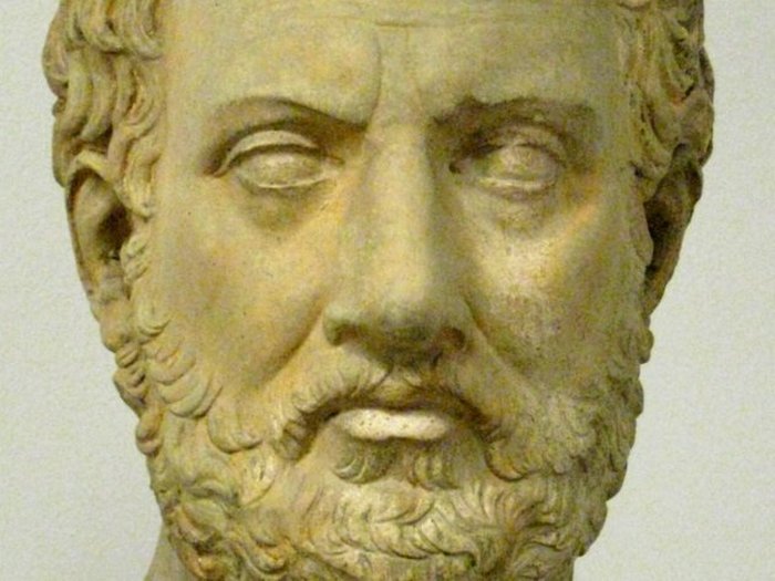 Фукидид умер, не закончив предложения.