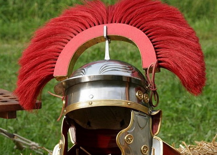Римский шлем.
