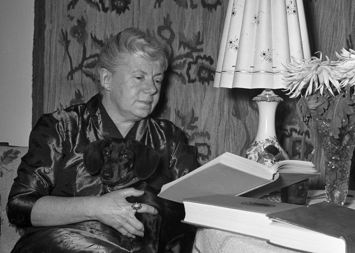 Поэтесса Вера Инбер. 01.01.1955 г./ Фото: godliteratury.ru