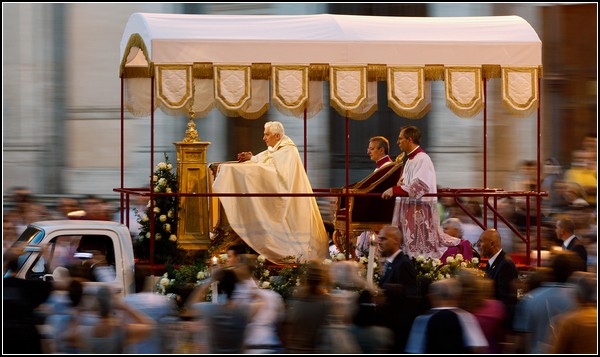 Римский Папа в Праздник Тела Христова
