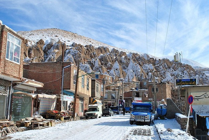 Иранский город-термитник зимой