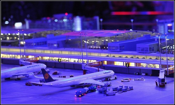 Самый большой аэропорт-миниатюра в Гамбурге