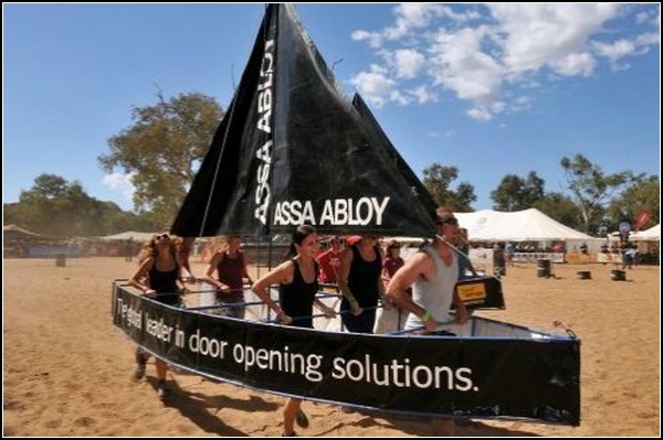 Парусная регата посуху: гонки Henley-on-Todd в Австралии