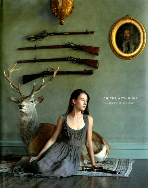 Женщины с оружием: сборник фотографий Линдси Маккрам