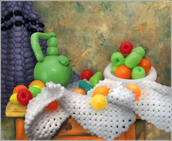Копии картин из воздушных шариков: «Натюрморт с драпировкой, кувшином и вазой для фруктов» Сезанна