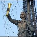 Зураб Церетели устанавливает памятник Колумбу в Пуэрто-Рико