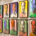 В Китае запретили уорхоловские портреты Мао