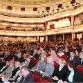 Даже в самые популярные театры москвичи ходят всего раз в год